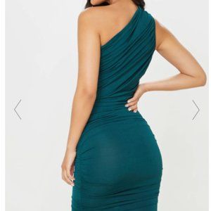 EMERALD GREEN SLINKY RUCHED ONE SHOULDER LONGLINE